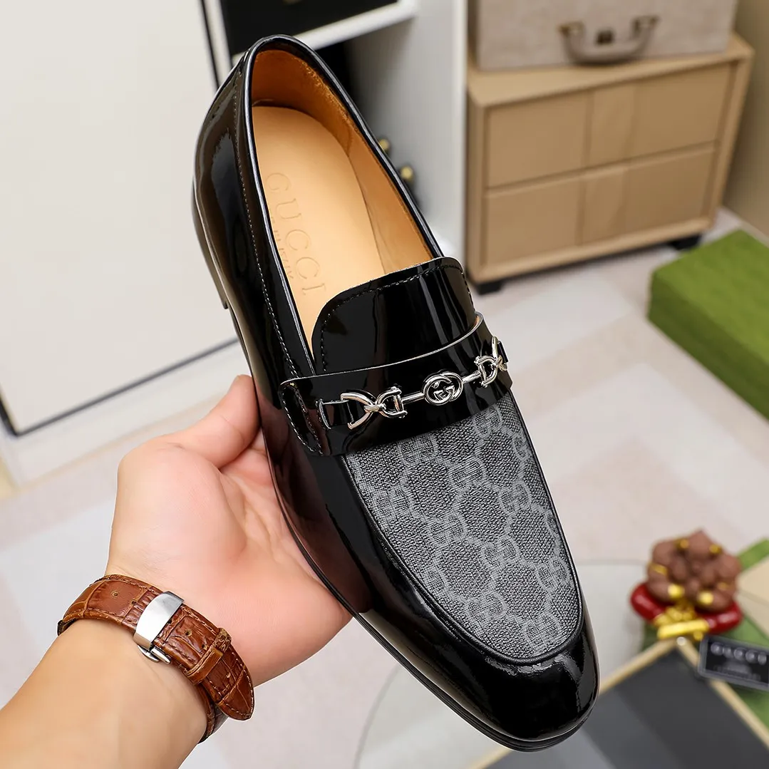 Men's men's shoes 💰420 🆘【GUCCI】Gucci ·🐂里· Hot-selling pea shoes top brand luxury, top quality, the latest fashion pea shoes. The upper is made of original first-layer cowhide. (Full first-layer water-dyed 🐂 leather·inner). The original stylish and stylish soft rubber wear-resistant and non-slip outsole is light and comfortable on the foot, available in 3 colors! Matching code: 38 / 45